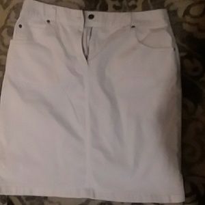 TALBOTS White mini skirt